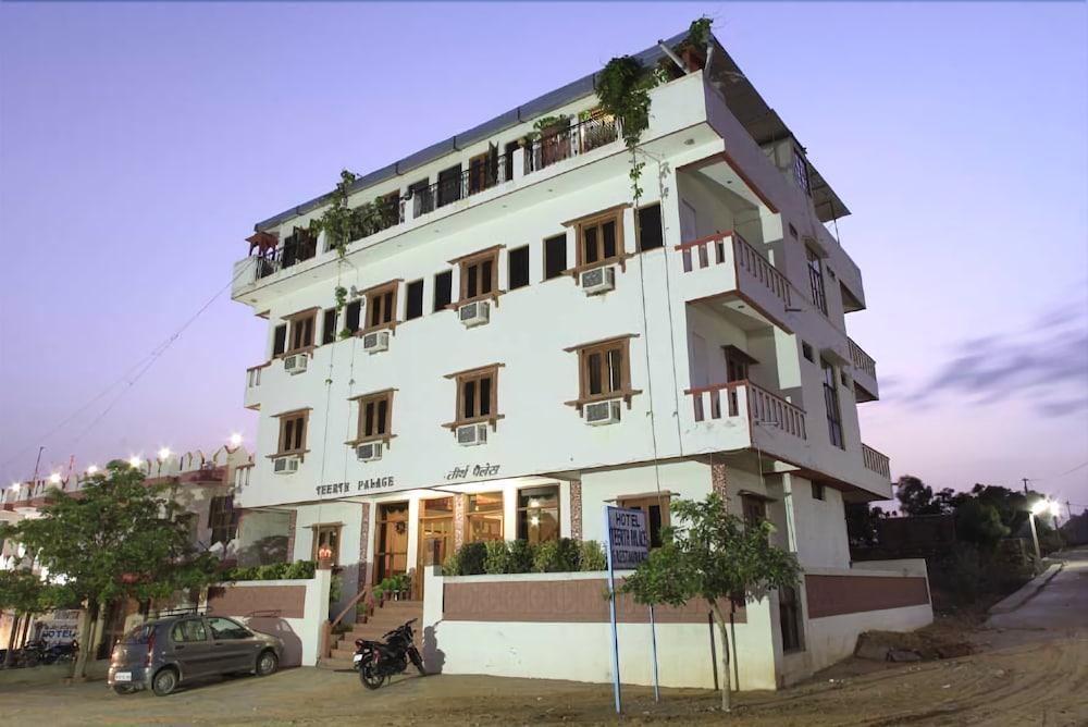 Teerth Palace Pushkar Bagian luar foto
